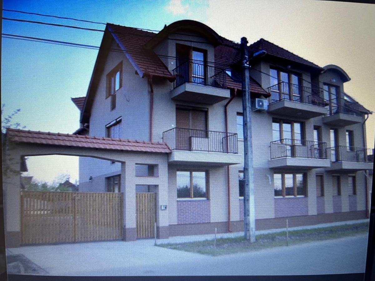 Brookforest Family Apartamento Hajdúszoboszló